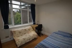 See more details for Links Way, Beckenham