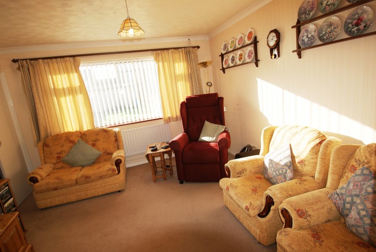 Longheath Gardens, Croydon, 3 bedroom, Terraced