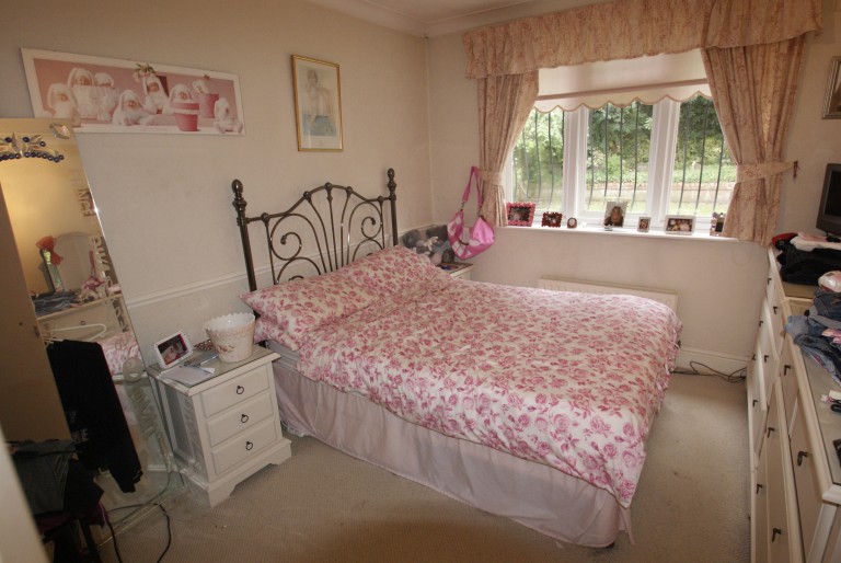 Gwynne Avenue, Croydon, 3 bedroom, Detached