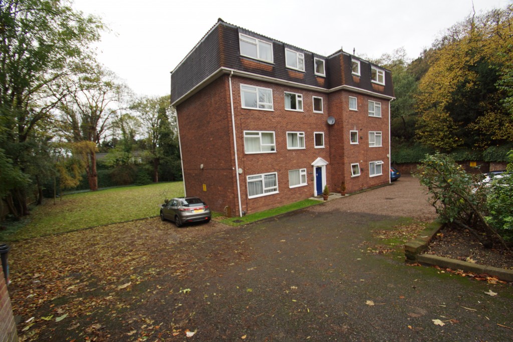 Deepdale Court, 2A Birdhurst Avenue, South Croydon, 2 bedroom, Apartment