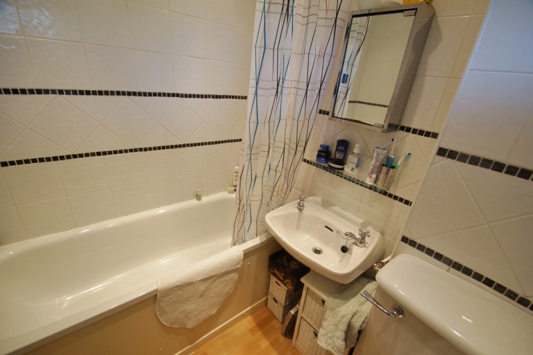 Images for Eden Park Avenue, Beckenham
