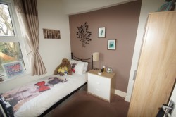 Images for 18 Langley Road, Beckenham