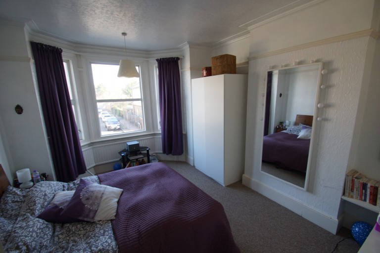 Hampden Road, Beckenham, 3 bedroom, End Of Terrace