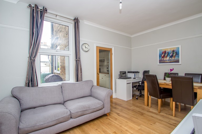 Park End, Bromley, 2 bedroom, End Of Terrace