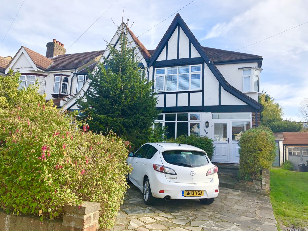 Wickham Chase, West Wickham, 3 bedroom, End Of Terrace