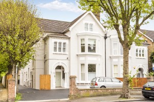 See more details for Earlsfield Road, 9 Earlsfield Road, London