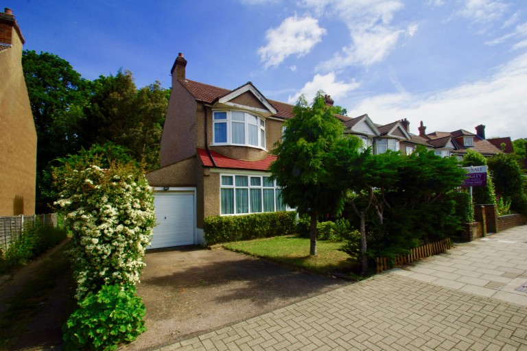 Upper Elmers End Road, Beckenham, 3 bedroom, End Of Terrace