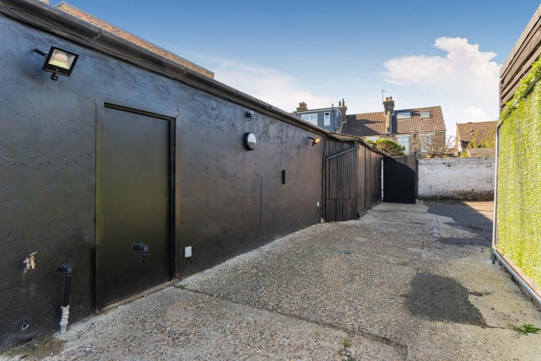 Images for Unit 5 23b High Street, Chislehurst