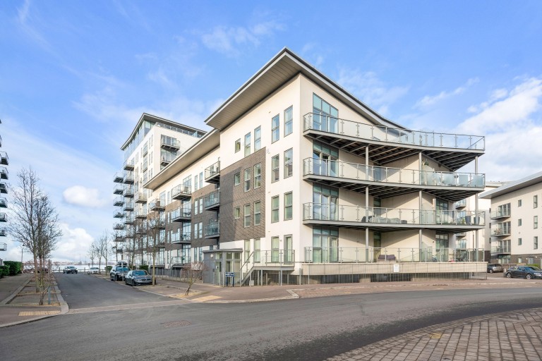 Images for Darbyshire House, Clovelly Place, Greenhithe