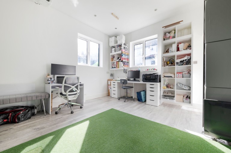 Images for Greenview Avenue, Beckenham