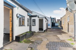 Images for 23b High Street, Chislehurst