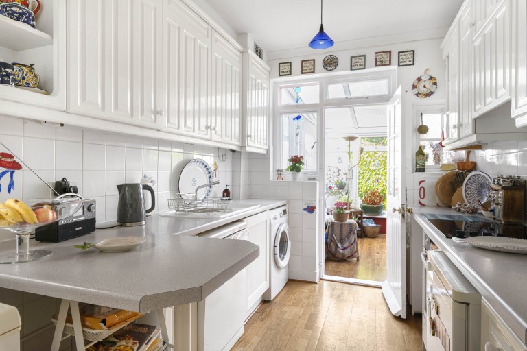 Images for Eden Park Avenue, Beckenham