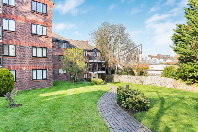 Images for Chatsworth House, Whitehaven Close, Bromley