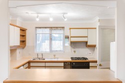 Images for Chatsworth House, Whitehaven Close, Bromley