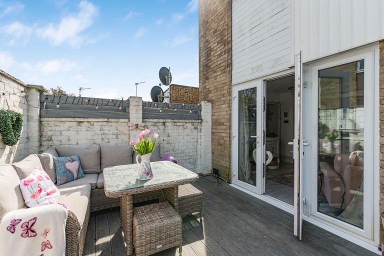 Images for Dorchester Court, Sloane Walk, Croydon