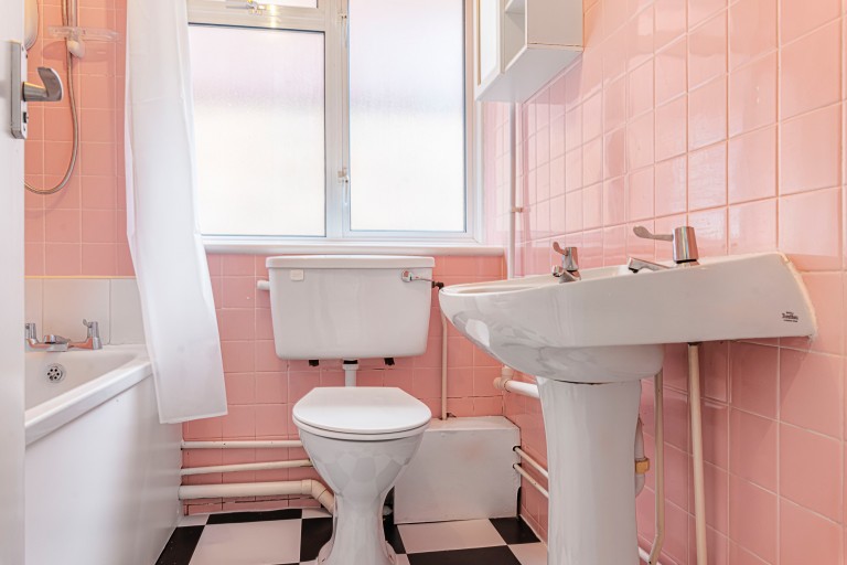 Images for Holly Court, 44 Hawes Lane, West Wickham