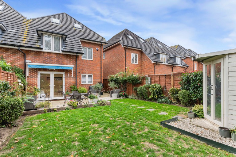 Images for Holland Gardens, London